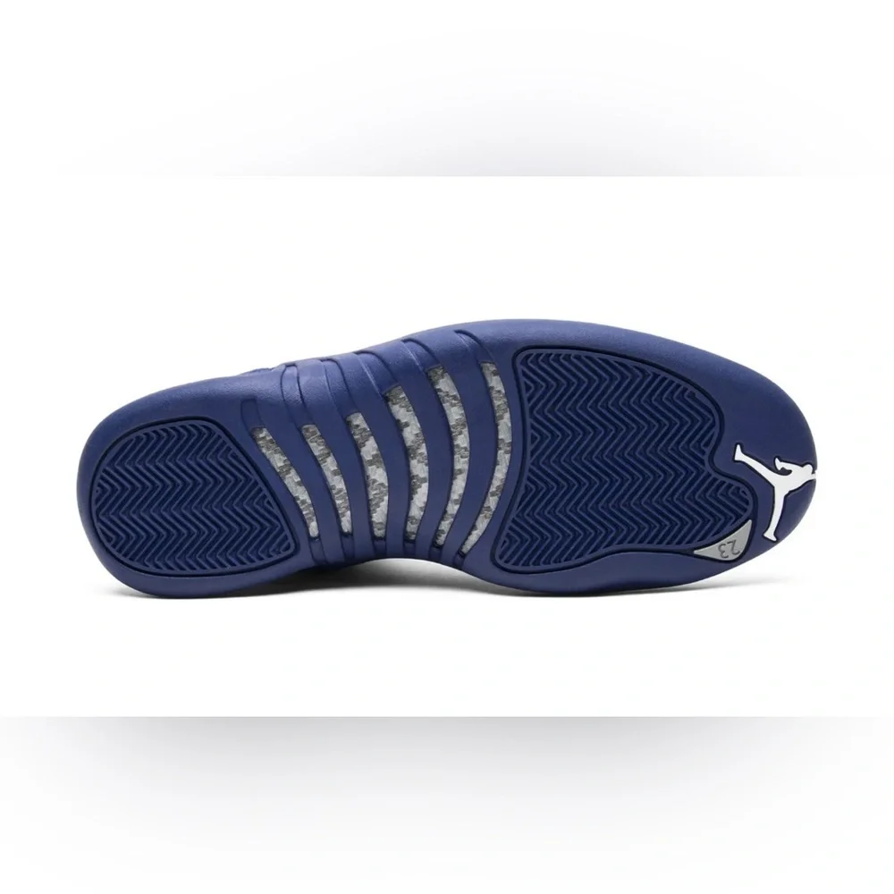 Air Jordan 12 Retro 'Deep Royal' - Picture 3 of 12